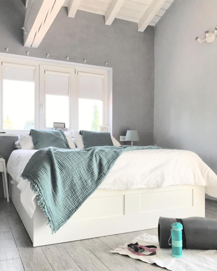 Il Sassoscritto Bed&Breakfast Montecalvo Versiggia Esterno foto