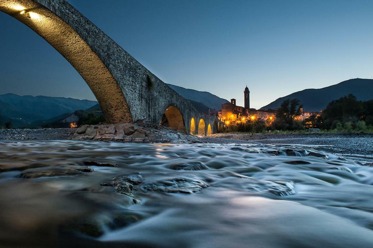 Il Sassoscritto Bed&Breakfast Montecalvo Versiggia Esterno foto